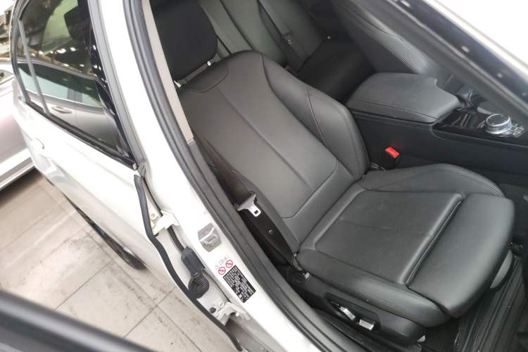 Used BMW 3 Series 2018 320Li Leading Model M Sport Package
