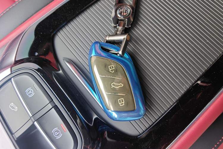 Used MG HS 2019 30T Automatic 2WD Trophy Supreme Edition China VI Standard
