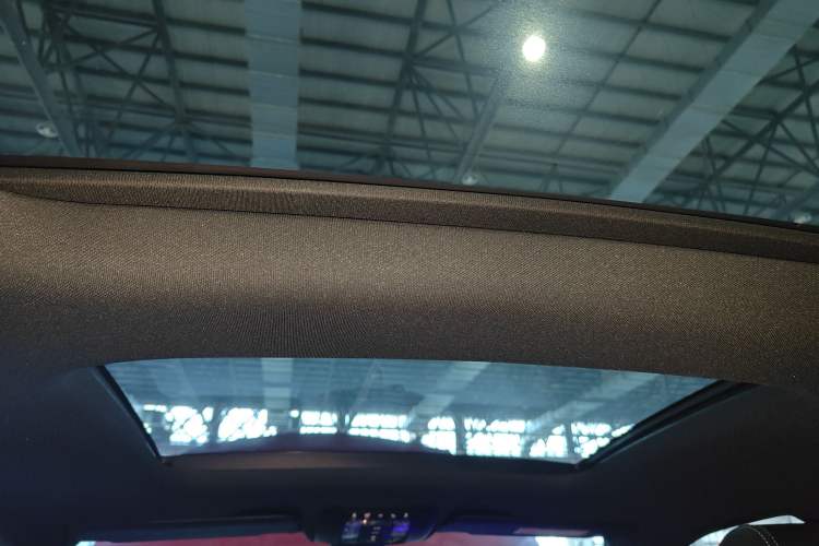 Used Mercedes-Benz A-Class 2022 Revised Version A 200 L Sport Sedan Fashionable Style
