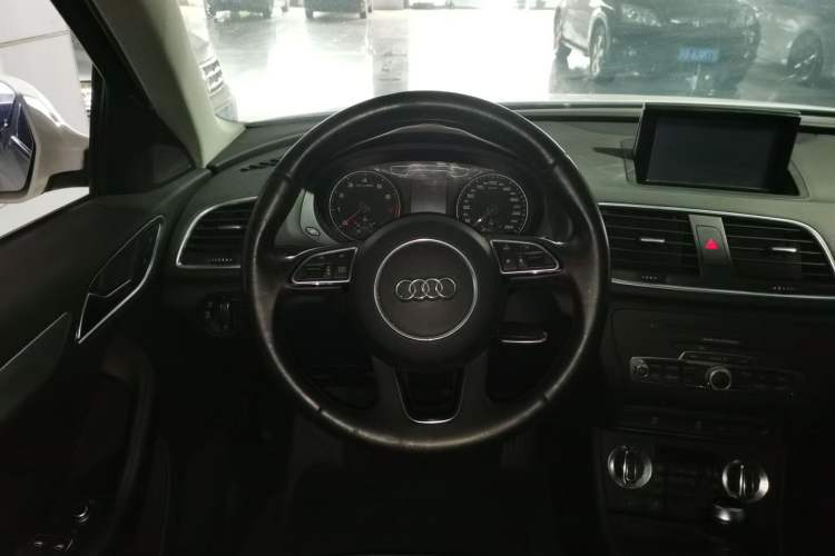 Used Audi Q3 2015 35 TFSI quattro Technology Edition
