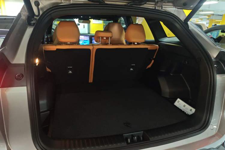 Used  L7 2025 EM-i 115km Exploration+ Edition