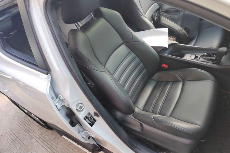 Used Toyota IZOA 2022 2.0L Yixing Version
