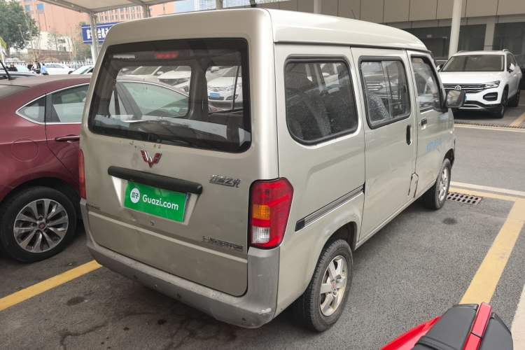 Used Wuling Zhiguang 2013 1.0L Practical Version