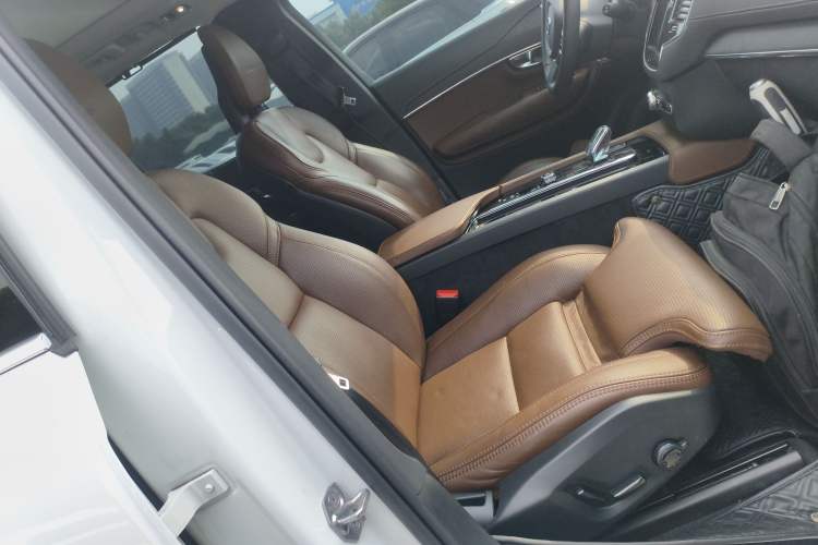 Used Volvo XC90 New Energy 2020 E-Drive Hybrid T8 Luxury Flagship 7-Seater