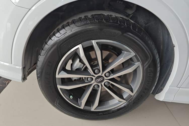 Used Audi Q3 2022 35 TFSI Progressive Dynamic Edition
