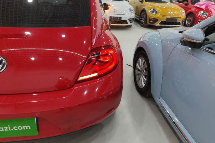 Used Volkswagen Beetle 2015 180TSI model
