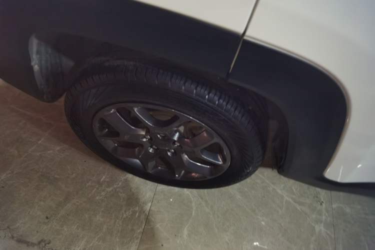 Used  Renegade 2018 Connected Large Screen Version 180T Automatic Kinetic Edition+
