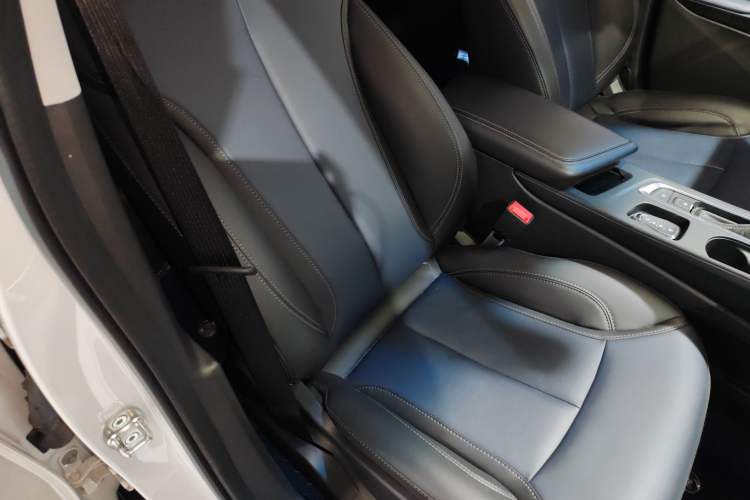 Used Buick Velite 6 2023 Revised Version 430 km Range – Commuter Edition