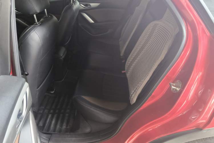 Used Mazda CX-4 2018 2.0L Automatic Two-Wheel Drive Blue Sky Dynamic Version China V Standard
