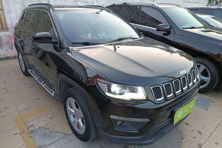 Used  Compass 2019 220T Automatic Enjoyment Version
