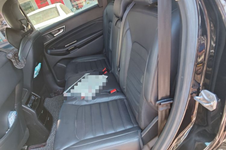 Used Ford Edge 2015 2.0T GTDi 4x4 High-Grade Model
