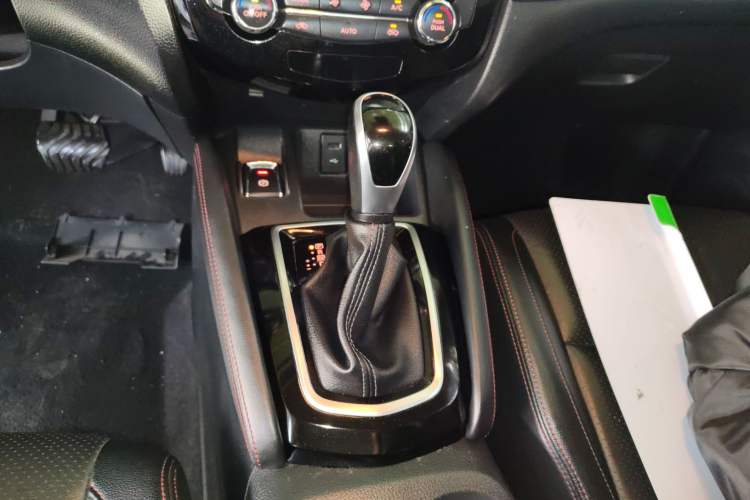 Used Nissan Qashqai 2022 2.0L CVT XV Premier Luxury Edition
