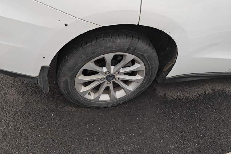 Used Haval H2 2018 Red-Label 1.5T Dual-Clutch Two-Wheel-Drive Luxury Model
