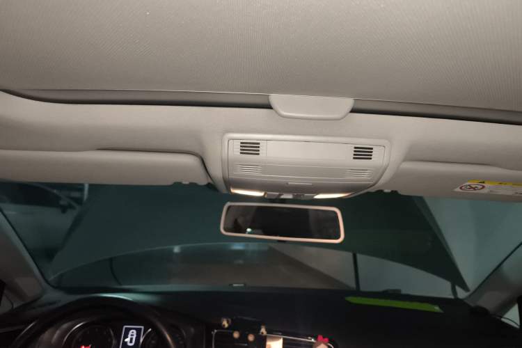 Used Volkswagen Golf 2016 230TSI Automatic Comfort Version
