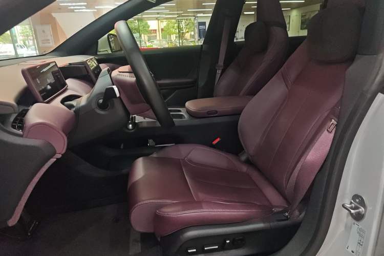 Used Nio ET5T 2023 75 kWh Touring