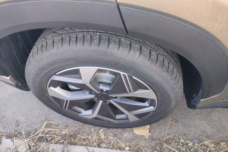 Used AION V 2024 Plus 70 Star Edition Lithium Iron Phosphate
