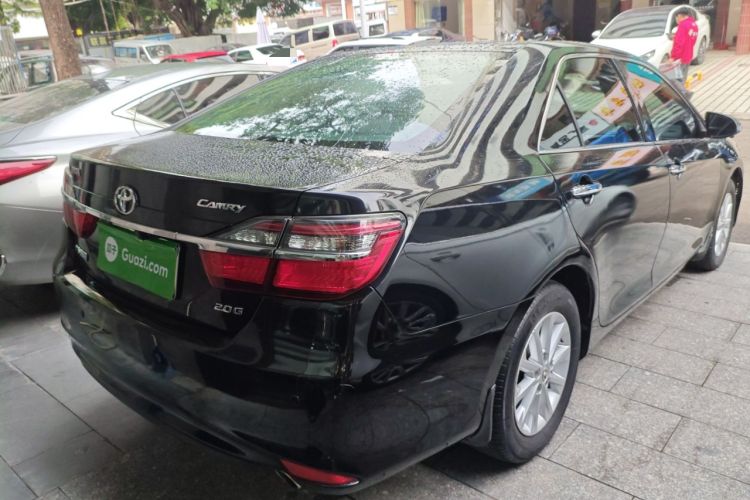 Used Toyota Camry 2016 2.0G 10th Anniversary Leading Edition
