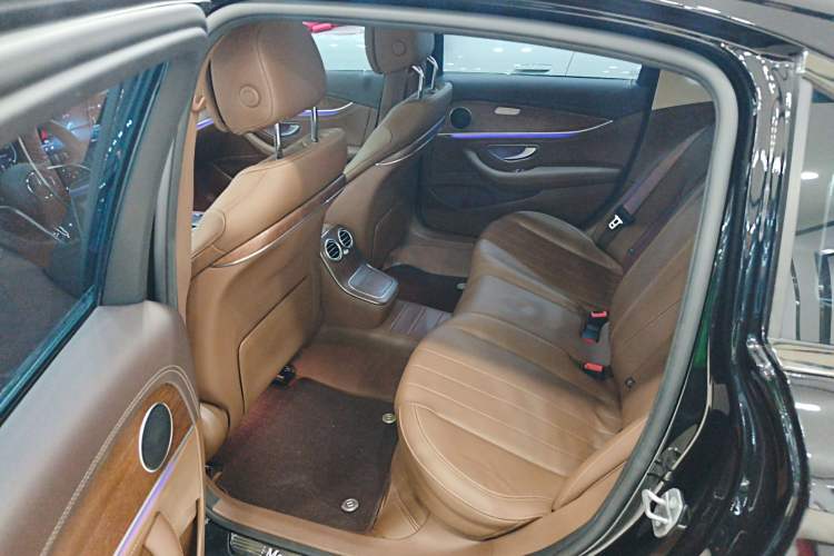 Used Mercedes-Benz E-Class 2023 Updated E 300 L Fashion Edition
