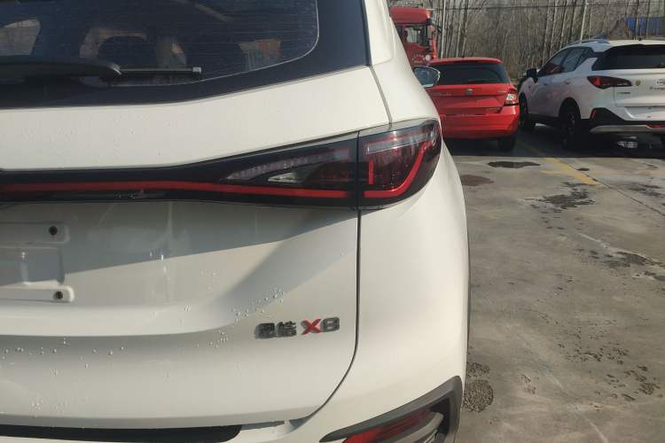 Used SOL X8 2021 300T DCT Luxury Smart Connect Edition 5 Seats