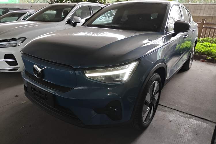 Used Volvo C40 2024 Long-Range PRO Version