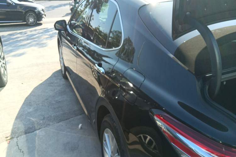 Used Toyota Camry 2021 2.0G Luxury Edition
