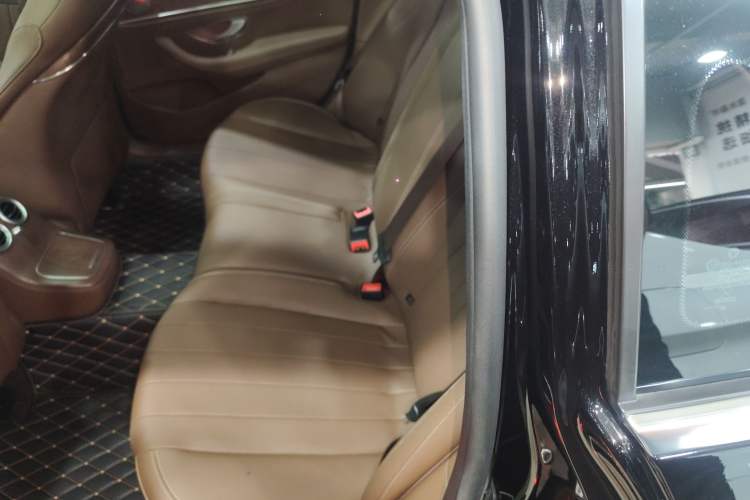 Used Mercedes-Benz E-Class 2023 E 260 L
