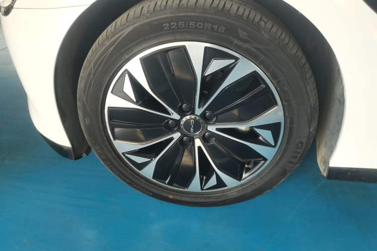 Used BYD Seal 2022 550 km Standard Range Rear-Wheel Drive Prestige Version
