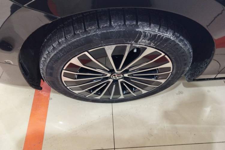 Used Volkswagen Magotan 2024 380TSI DSG Prestige Edition DaMai Package
