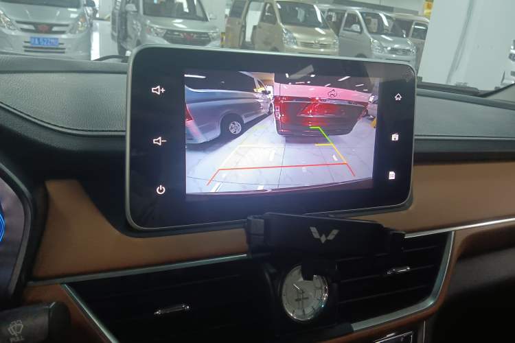 Used Wuling Hongguang S3 2018 1.5L Manual Luxury Model China V Standard
