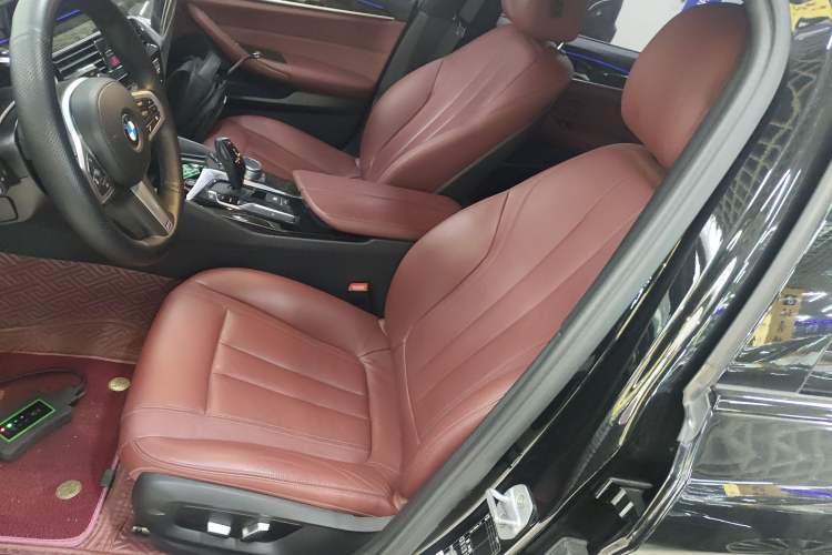 Used BMW 5 Series 2018 Restyled 530Li Leading Edition M Sport Package
