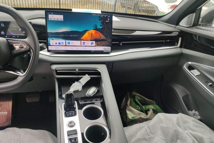 Used Geely Auto Emgrand X7 Sport 2026 Model 1.5TD Aspirational
