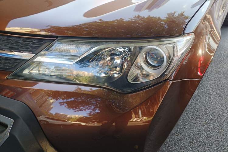 Used Toyota RAV4 2015 2.0L CVT Two-Wheel Drive Urban Edition
