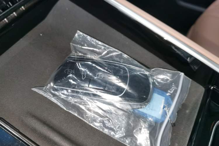 Used Chery Tiggo 8 L 2024 2.0T Two-Wheel Drive Prestige Version 5 Seats