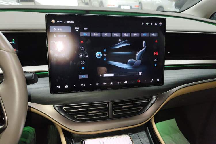 Used Denza D9 2022 DM-i 970 Four-Wheel Drive Flagship Model
