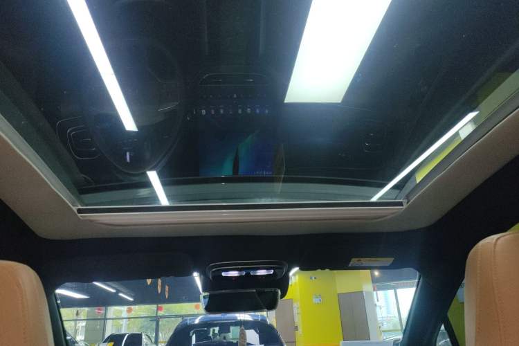 Used  R7 2024 Advanced Edition
