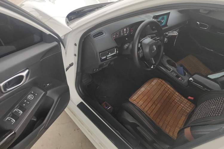 Used Honda Civic 2022 240TURBO CVT Dynamic Edition
