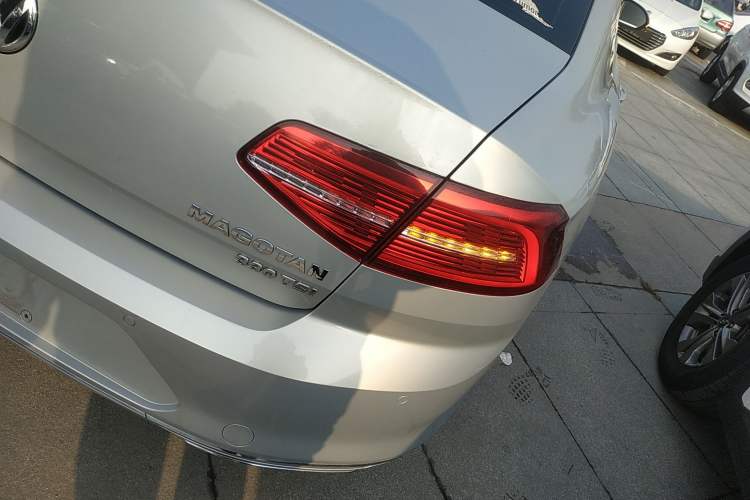 Used Volkswagen Magotan 2018 Facelift 330TSI DSG Luxury Model
