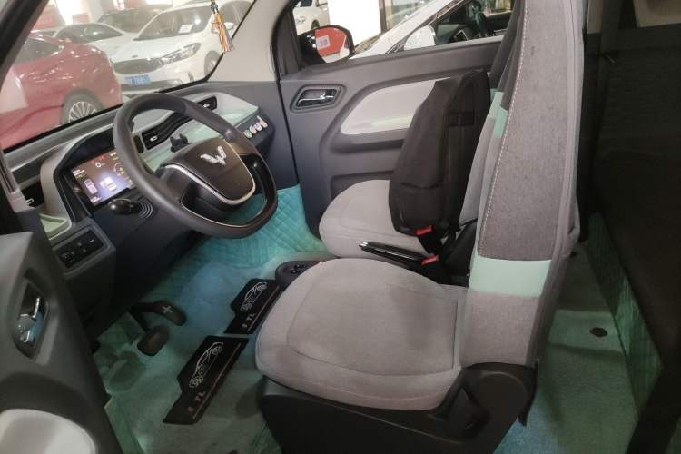 Used Wuling Hongguang MINIEV 2022 Macaron Premium Model – Lithium Iron Phosphate