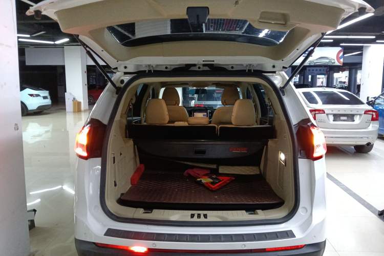 Used Ford Edge 2018 EcoBoost 245 Two-Wheel-Drive Titanium 5-Seater China V Standard