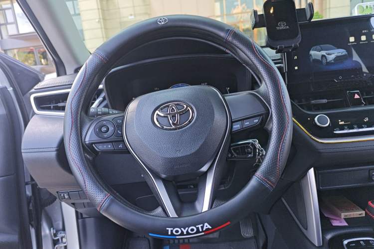 Used Toyota FRONTLANDER 2024 2.0L CVT Elite Edition