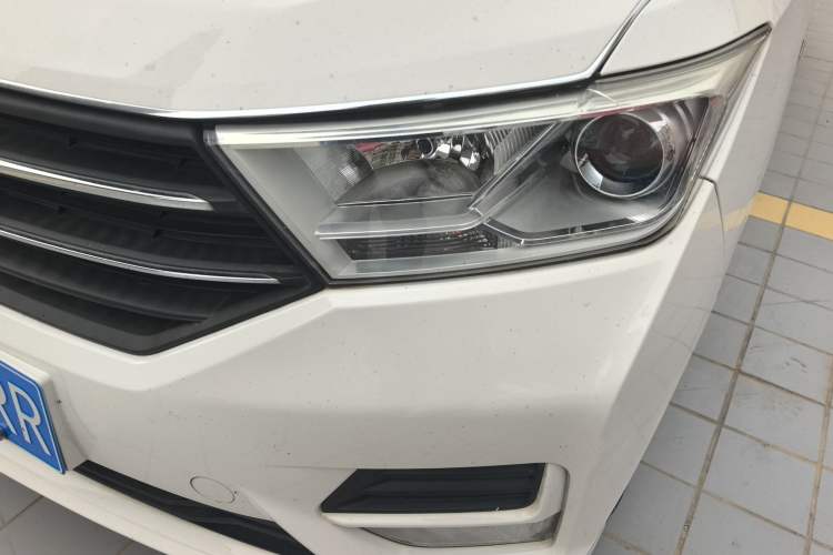 Used Wuling Hongguang 2019 1.5L S Comfort Edition China VI LAR
