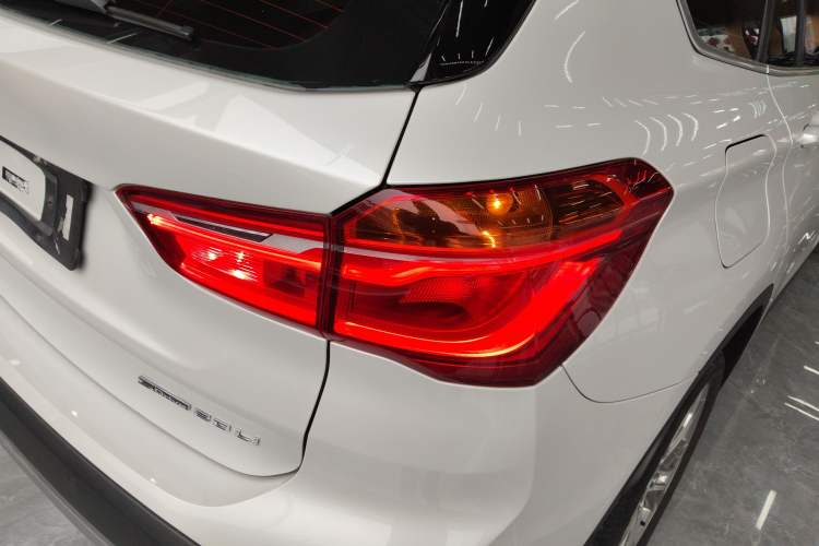 Used BMW X1 2019 sDrive20Li Leading Model
