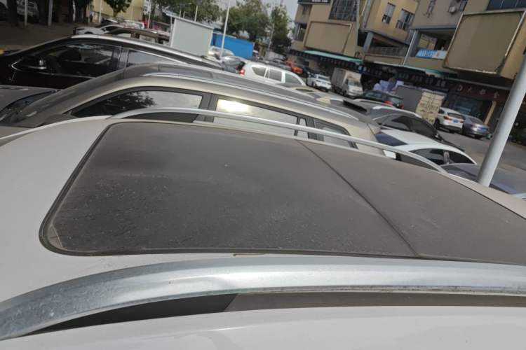 Used Roewe RX5 2018 20T Two-Wheel Drive Manual Internet Smart Edition