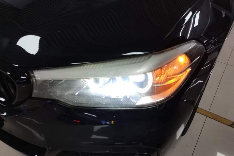 Used BMW 5 Series 2019 530Li Leading Model M Sport Package
