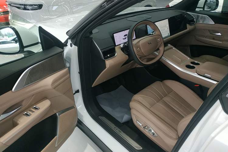 Used XPeng G9 2025 625 Long-Range Max
