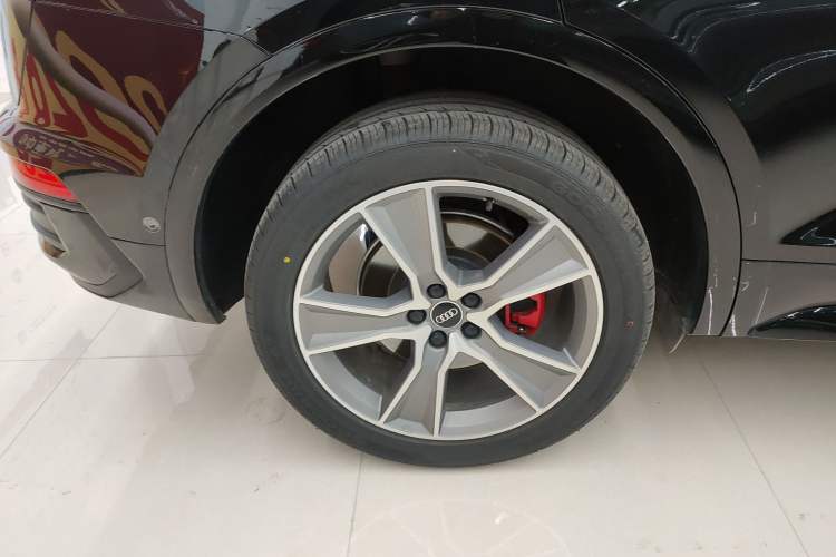 Used Audi Q5L Sportback 2022 Updated 40 TFSI Luxury Edition
