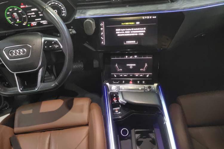 Used Audi e-tron 2019 55 quattro Technology Edition
