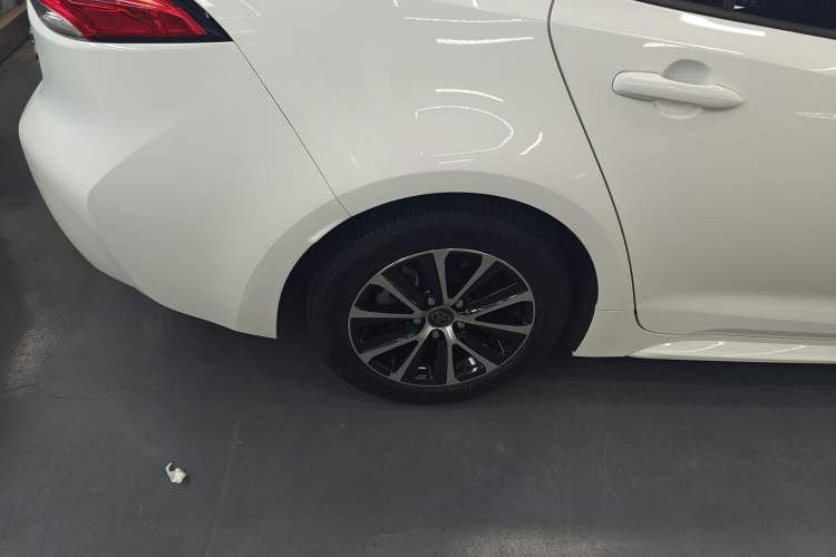 Used Toyota Levin 2023 Smart Electric Hybrid Dual-Engine 1.8L Leading Edition
