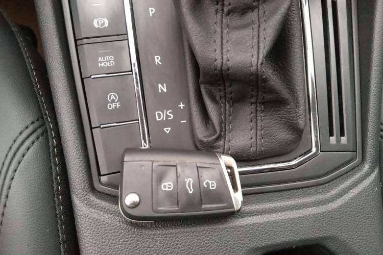 Used Volkswagen Lavida 2021 1.5L Automatic Comfort Edition
