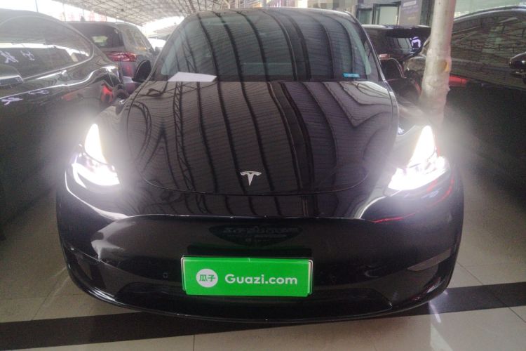 Used Tesla Model Y 2023 Long-Range All-Wheel-Drive Version